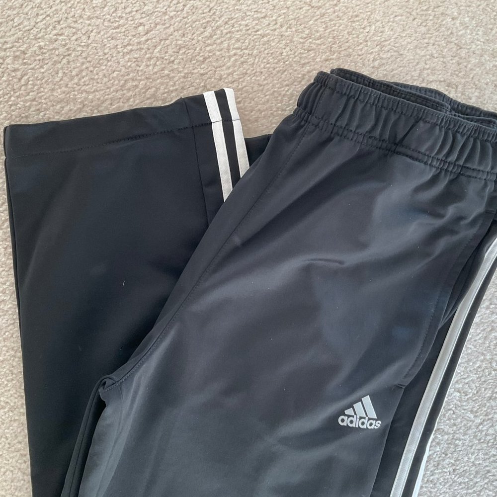 Adidas Men Essentials Track Sweatpants Active Jog… - image 1